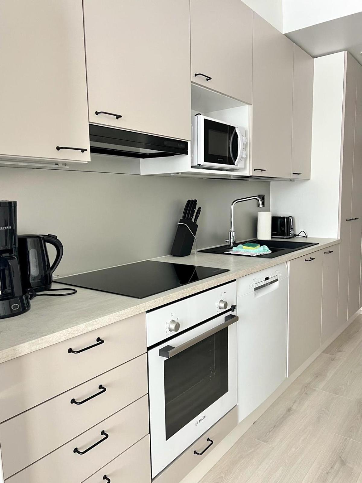 Kotimaailma Apartments Tervapaeaesky I Oulu Esterno foto